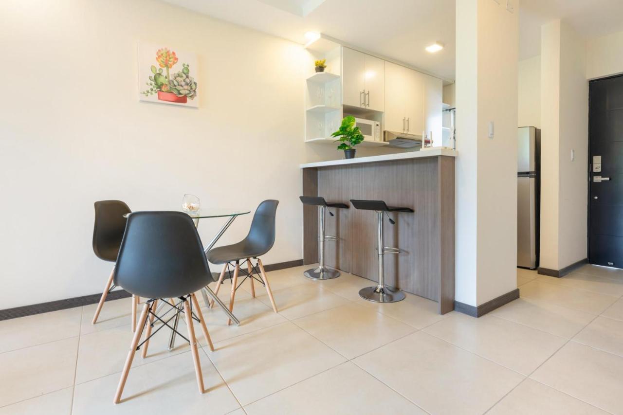 Boulevard Park Apto #27 - 2Bdrm - Selena Segura Ередія Екстер'єр фото